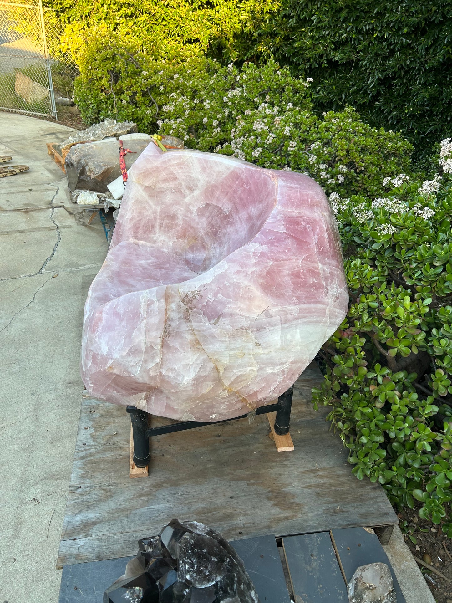 Rose Quarts Love Seat