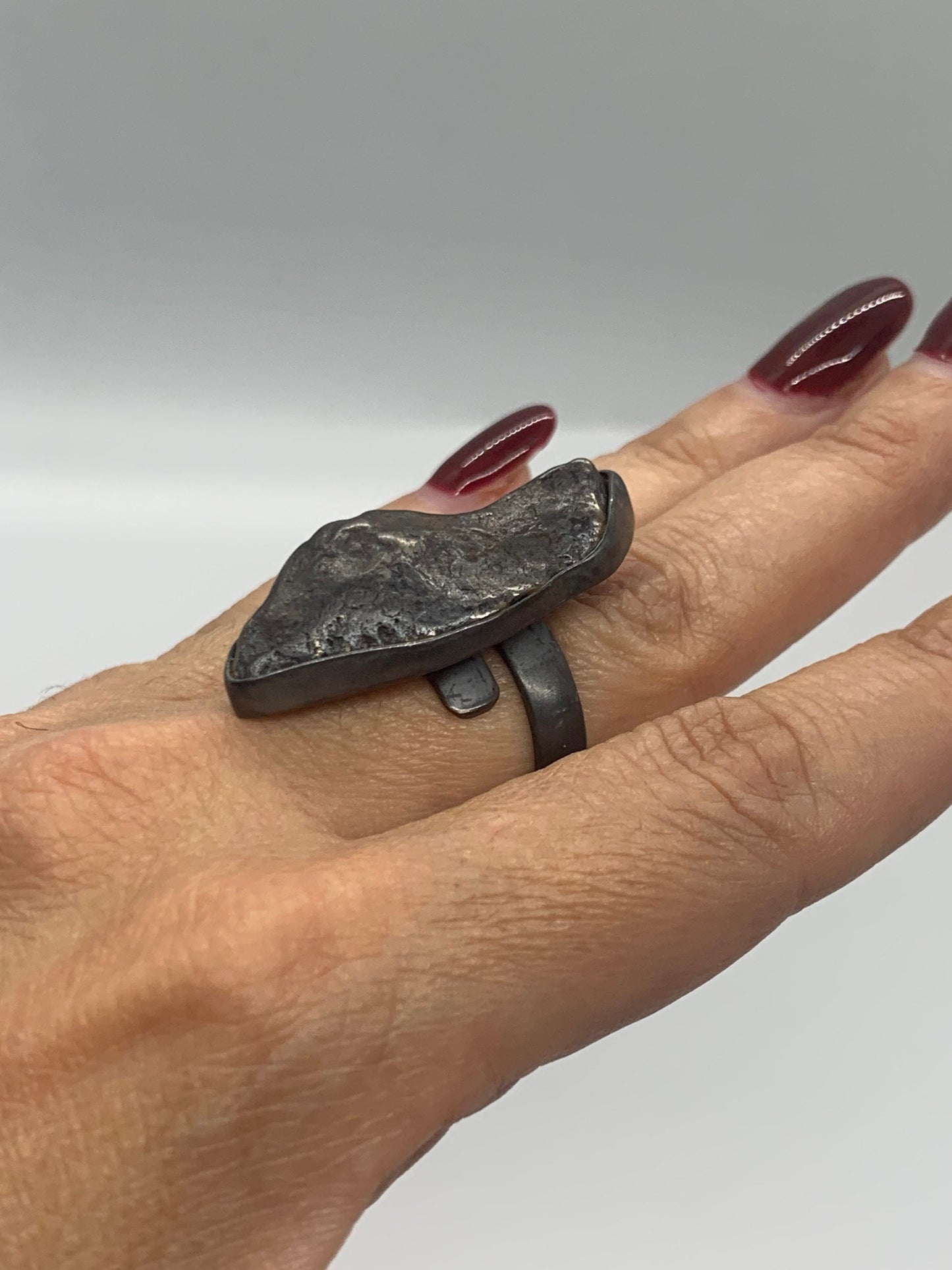 Statement meteorite ring