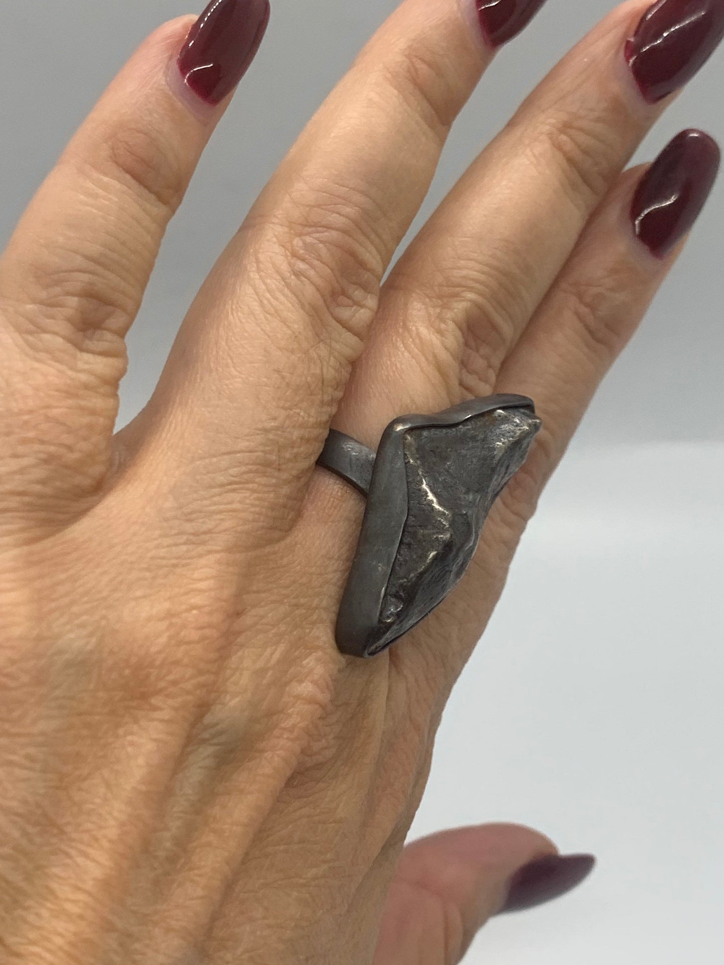 Statement meteorite ring