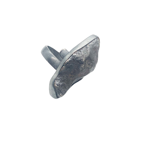 Statement meteorite ring