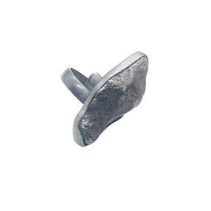 Statement meteorite ring